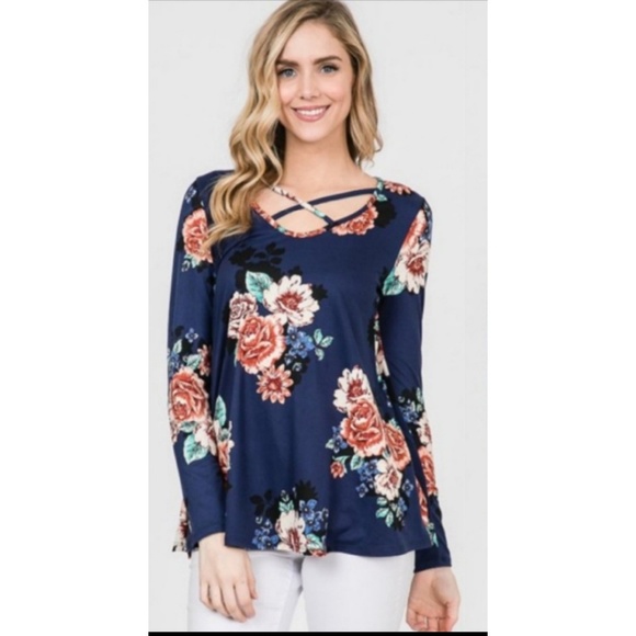 New Floral Long Sleeve Top - Picture 2 of 4